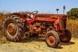 Custer Care Tractor Ride Loops Around Oconto Once More