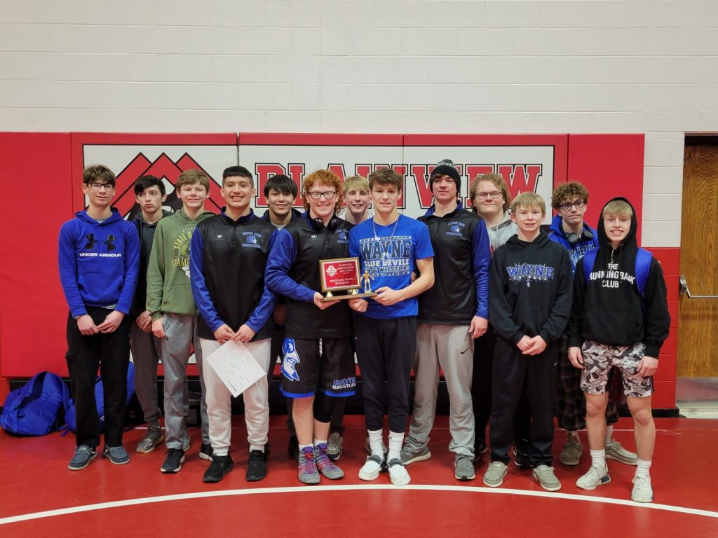 Wayne Wrestling Finishes Plainview Invite At RunnerUp With Three