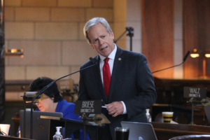 Nebraska Lawmakers Advance Bill Through First Round To Allow Year-Round Daylight Saving Time