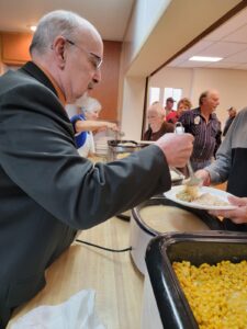 Seneca Feeds 300 at Annual Turkey Dinner