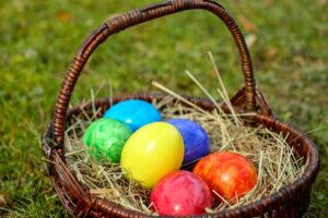 Easter egg hunts landing in Arnold and Broken Bow