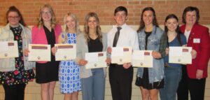Broken Bow Elks award $4000 in scholarships over weekend