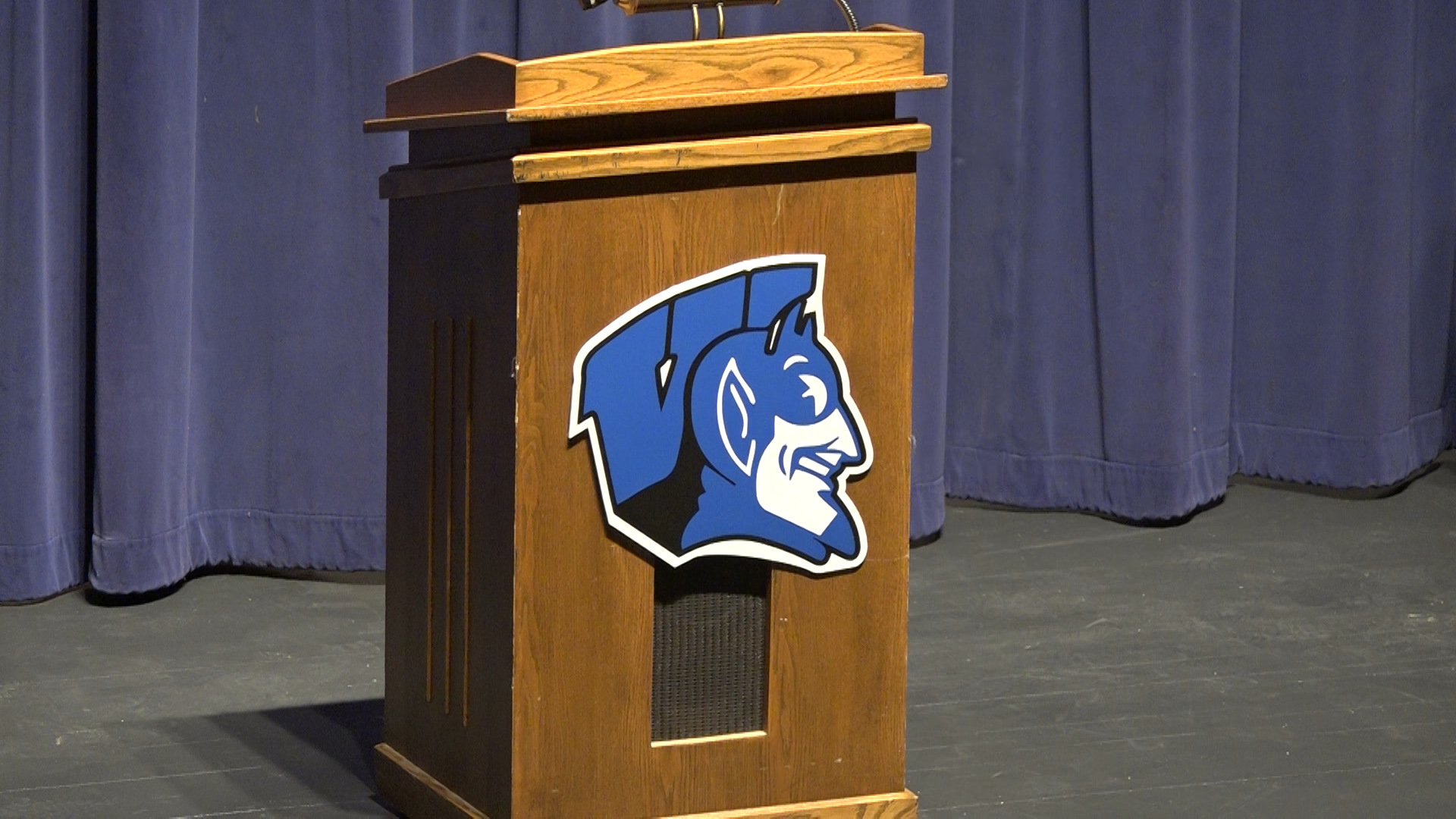 Wayne High Hosts Chamber Coffee, Class Of 2023 Graduates State Future