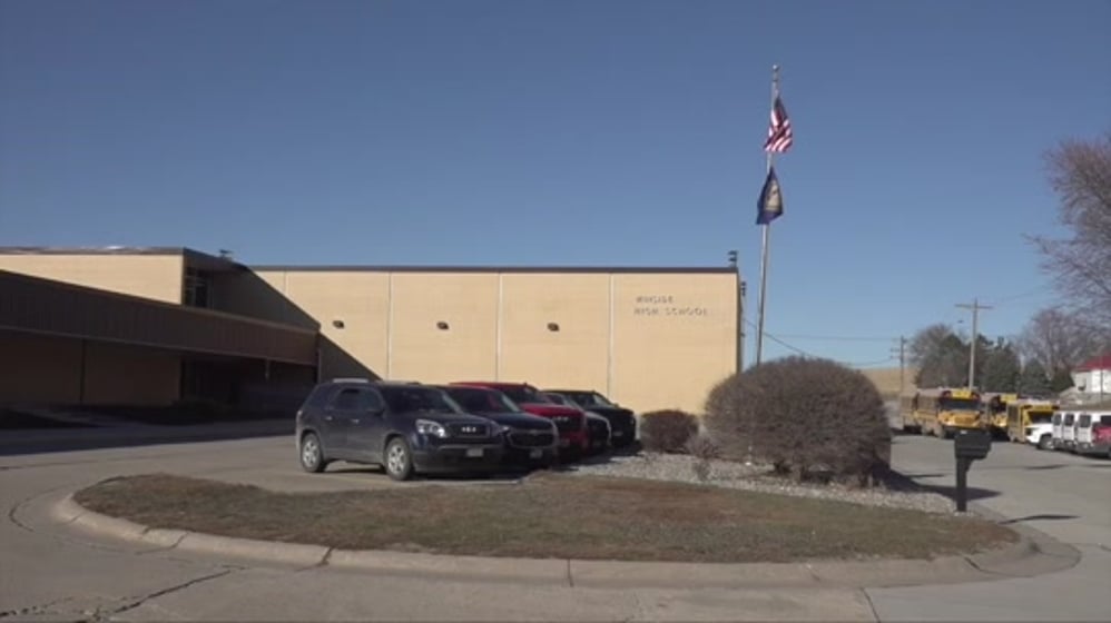 Pretrial hearing continued for former Winside teacher accused of