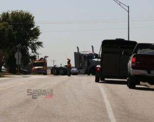 Semi truck accident sends first responders to intersection south of Oconto