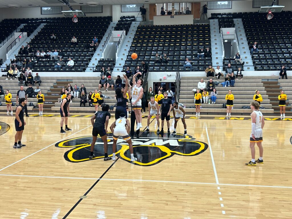 Wildcats Moves To 4-0, Four In Double Figures | WDN – Wayne Daily News ...