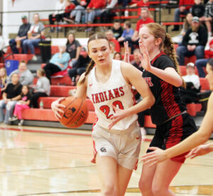 Broken Bow Boys and Girls Both Fall in Opening Round of SWC Basketball Tournament
