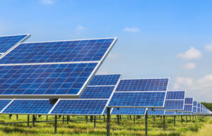 Nebraska clean energy advocates push for saving tax incentives