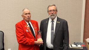 Earl Hansen awarded for work with Elks Lodge deer hide collection