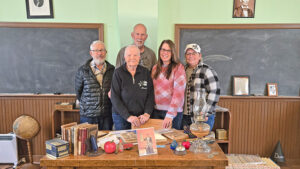Arnold Historical Society accepts generous gift