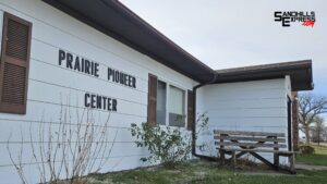 Prairie Pioneer Center Raises Funds in Pie Raffle
