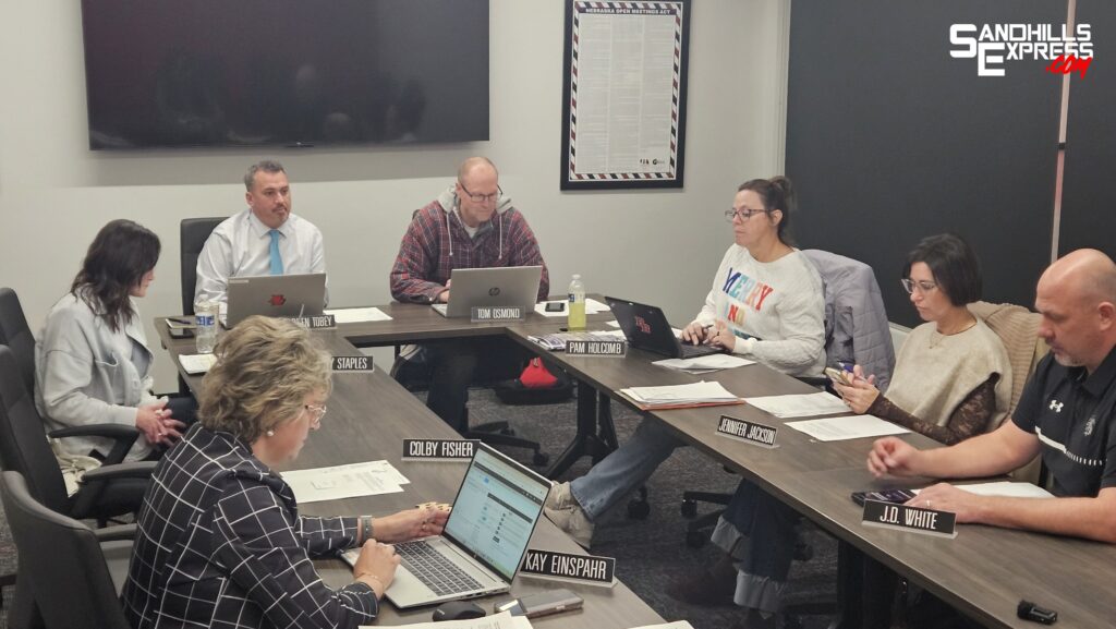 School Board Gives Tobey Good Grades at Monday Evening Meeting