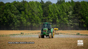 Nebraska Extension Pesticide Training Required for Farm and Commercial Applications