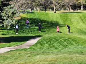 Broken Bow Boys Golf Team Places Third at Home Invite