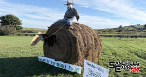 Area 4-H clubs celebration National 4-H week with hay bale decorating contest