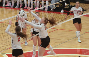 SWC Volleyball Day One Recap - Local Sports Calendar 10/20 - Twin Loup Volleyball Tri on KBBN / Video